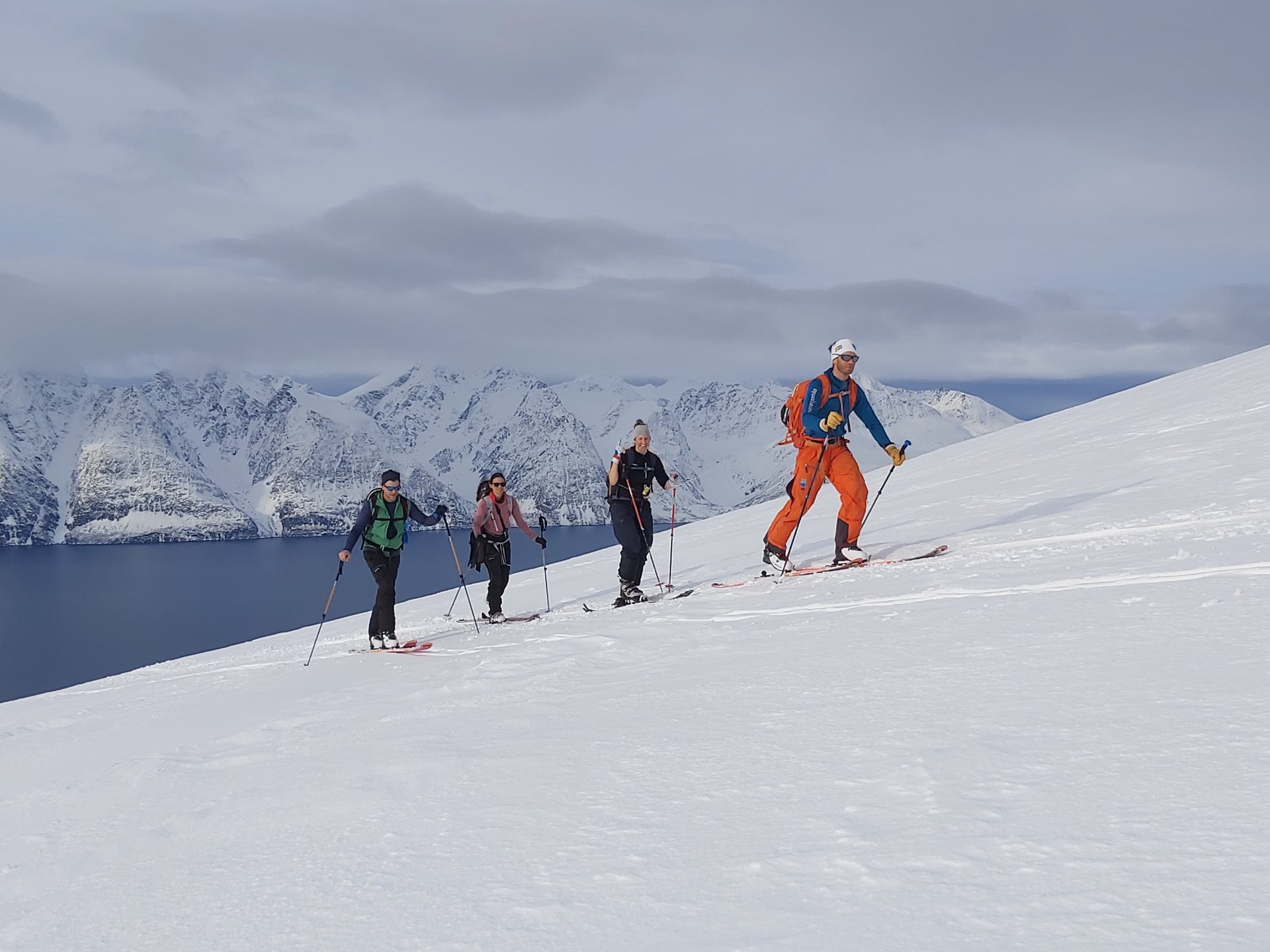 Ski & Sail — Boreal Yachting